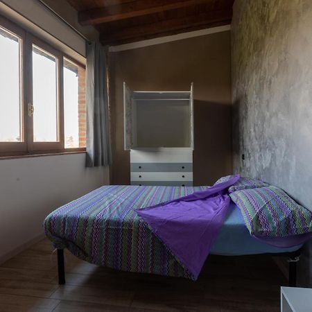 Angolo Nascosto Apartments San Fiorano Bagian luar foto