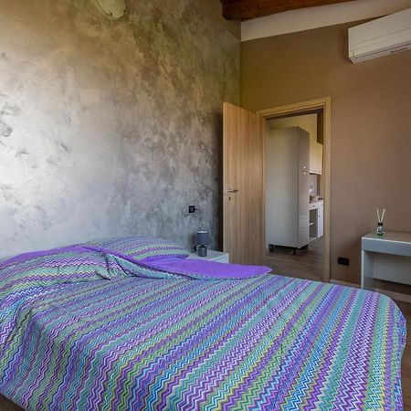 Angolo Nascosto Apartments San Fiorano Bagian luar foto