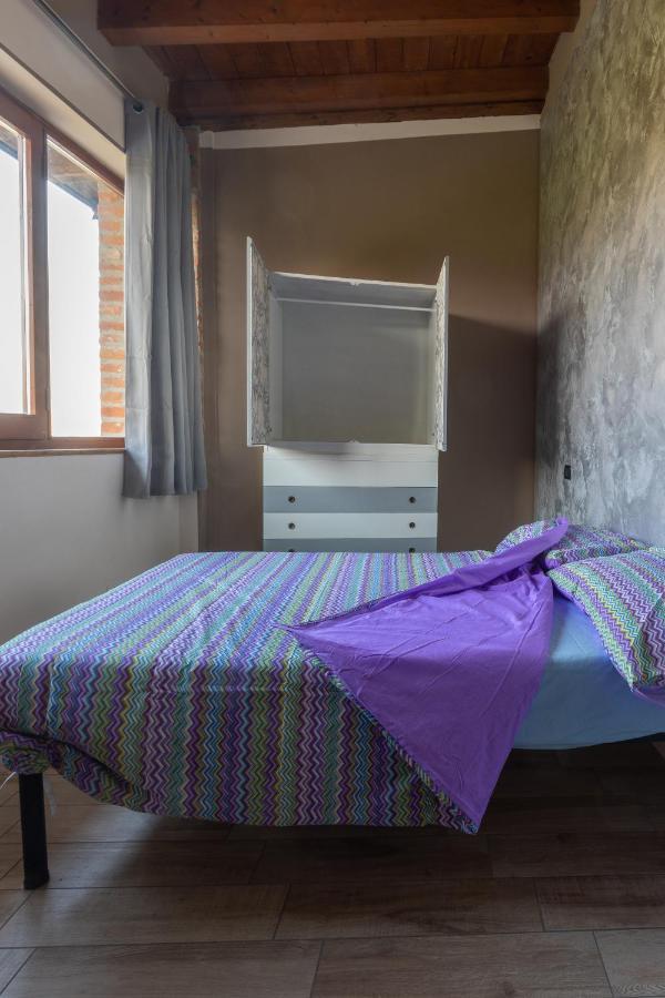 Angolo Nascosto Apartments San Fiorano Bagian luar foto
